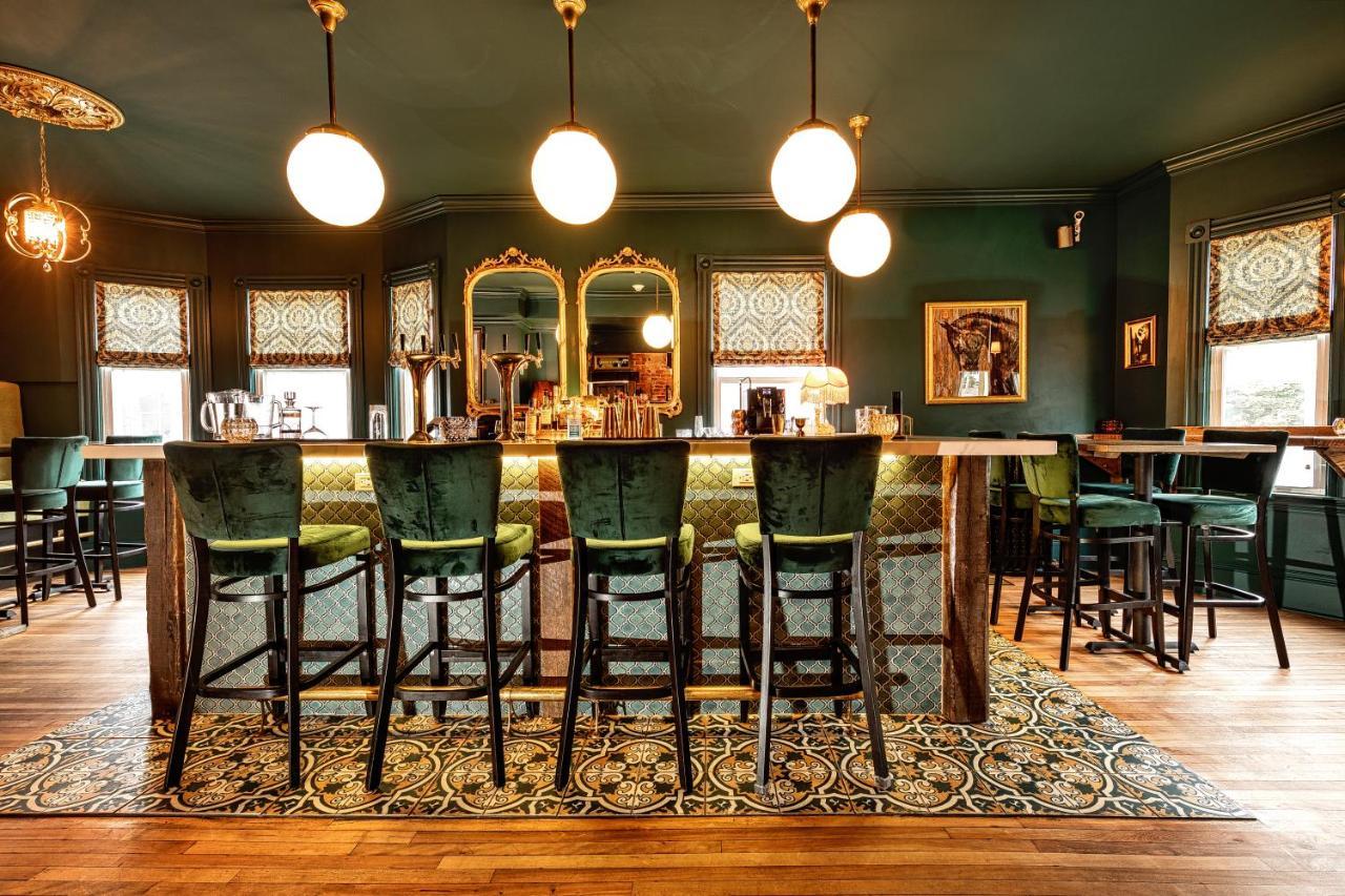 Slaymaker & Nichols Gastro House & Inn ชาร์ลอตต์ทาวน์ ภายนอก รูปภาพ