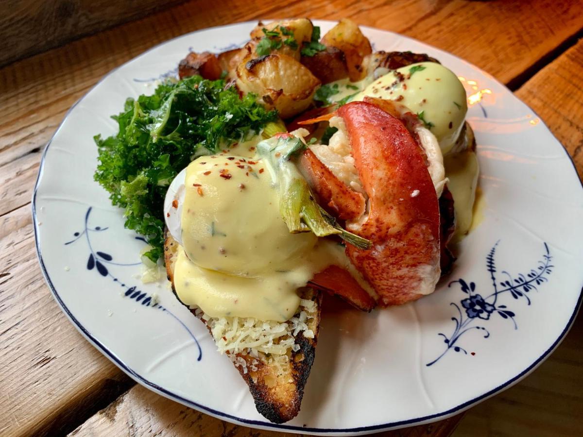 Slaymaker & Nichols Gastro House & Inn ชาร์ลอตต์ทาวน์ ภายนอก รูปภาพ