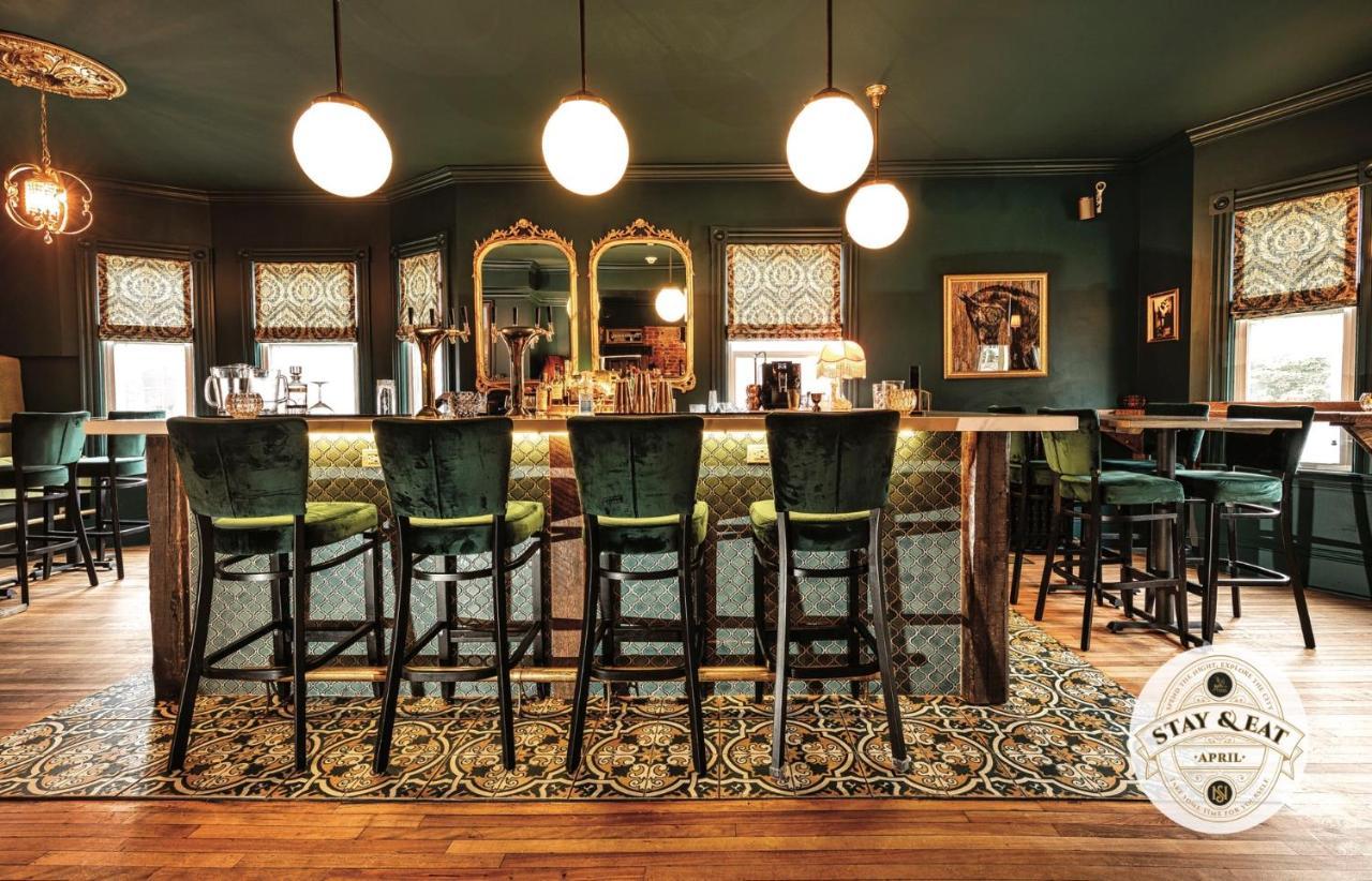 Slaymaker & Nichols Gastro House & Inn ชาร์ลอตต์ทาวน์ ภายนอก รูปภาพ